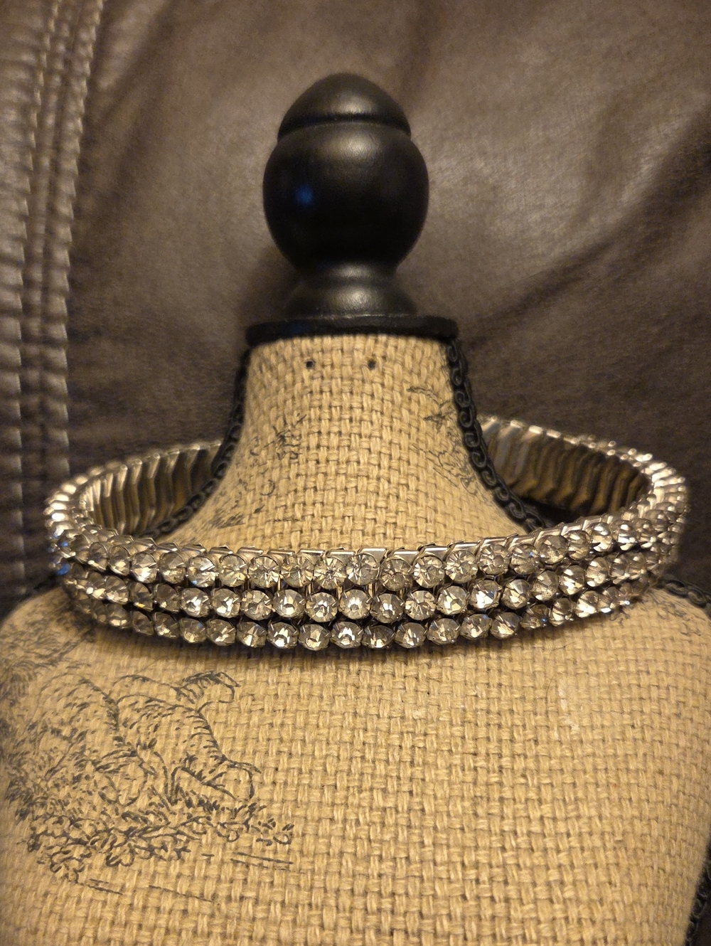 Silver Crystal Rhinestone - Silver Sparkle,Choker/Necklace, Beautiful.